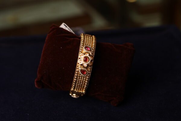 Antique Gemstone Churi