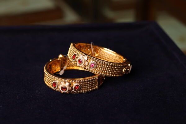 Antique Gemstone Churi