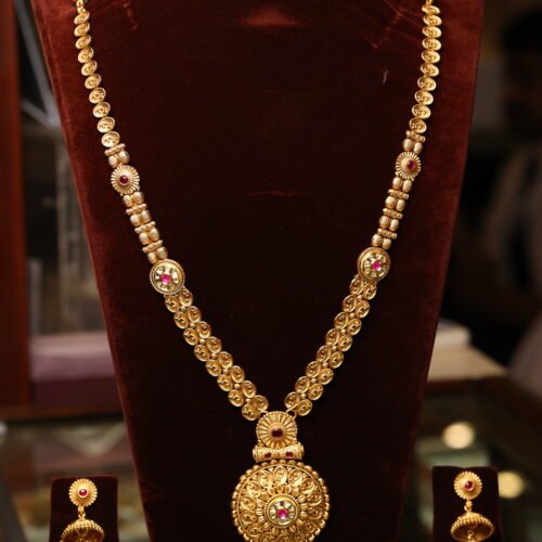 Bridal Necklace with Earrings || alankritaa