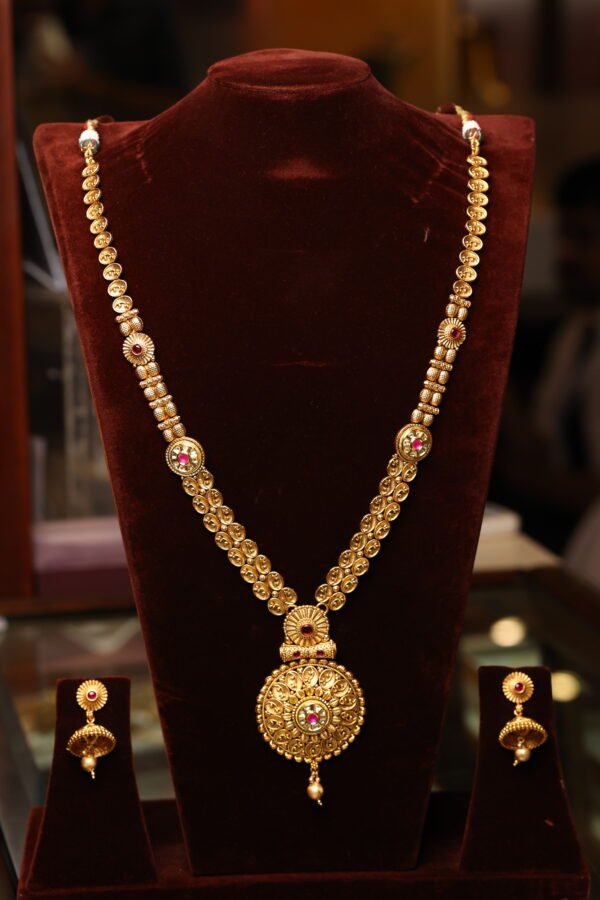 Bridal Necklace with Earrings || alankritaa